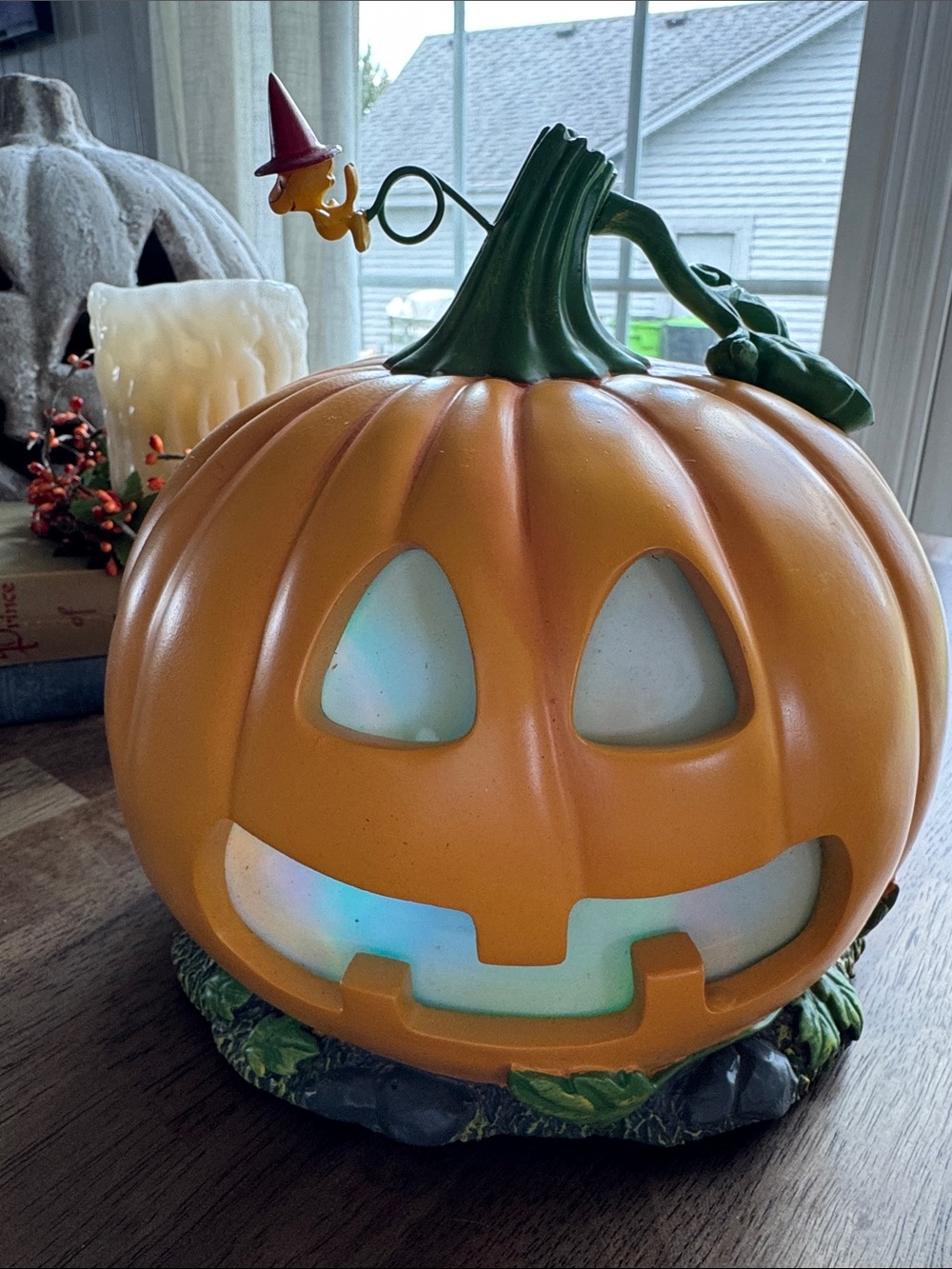 Hawthorne Village Peanuts It's the Great Pumpkin Large Light Up Centerpiece COA